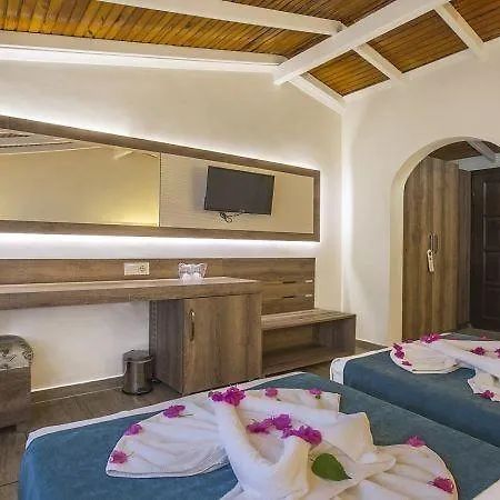 Hotel La Marina (adults Only)
